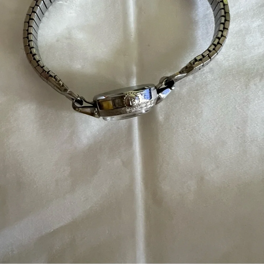 Bulova Women Vintage Watch stretch Band marked 10k RGP N0 Z55070 - Picture 5 of 9